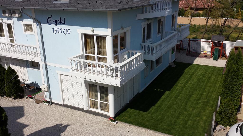 Crystal Es Susanne Panzio Siófok Exterior foto